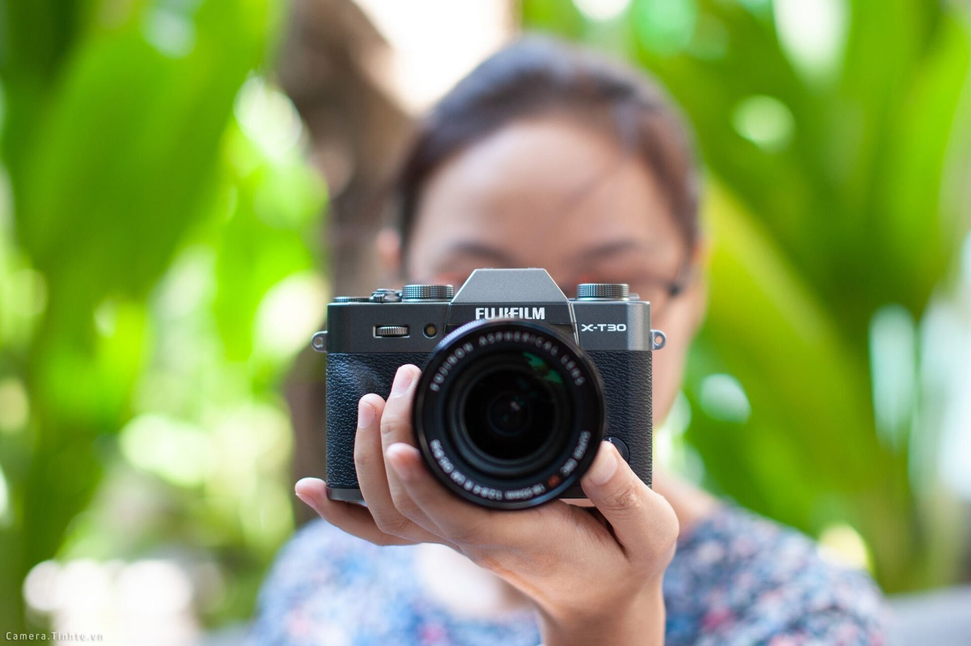 Top 10 Máy Ảnh Mirrorless Nổi Bật Nhất Trong Năm 2019 (8)