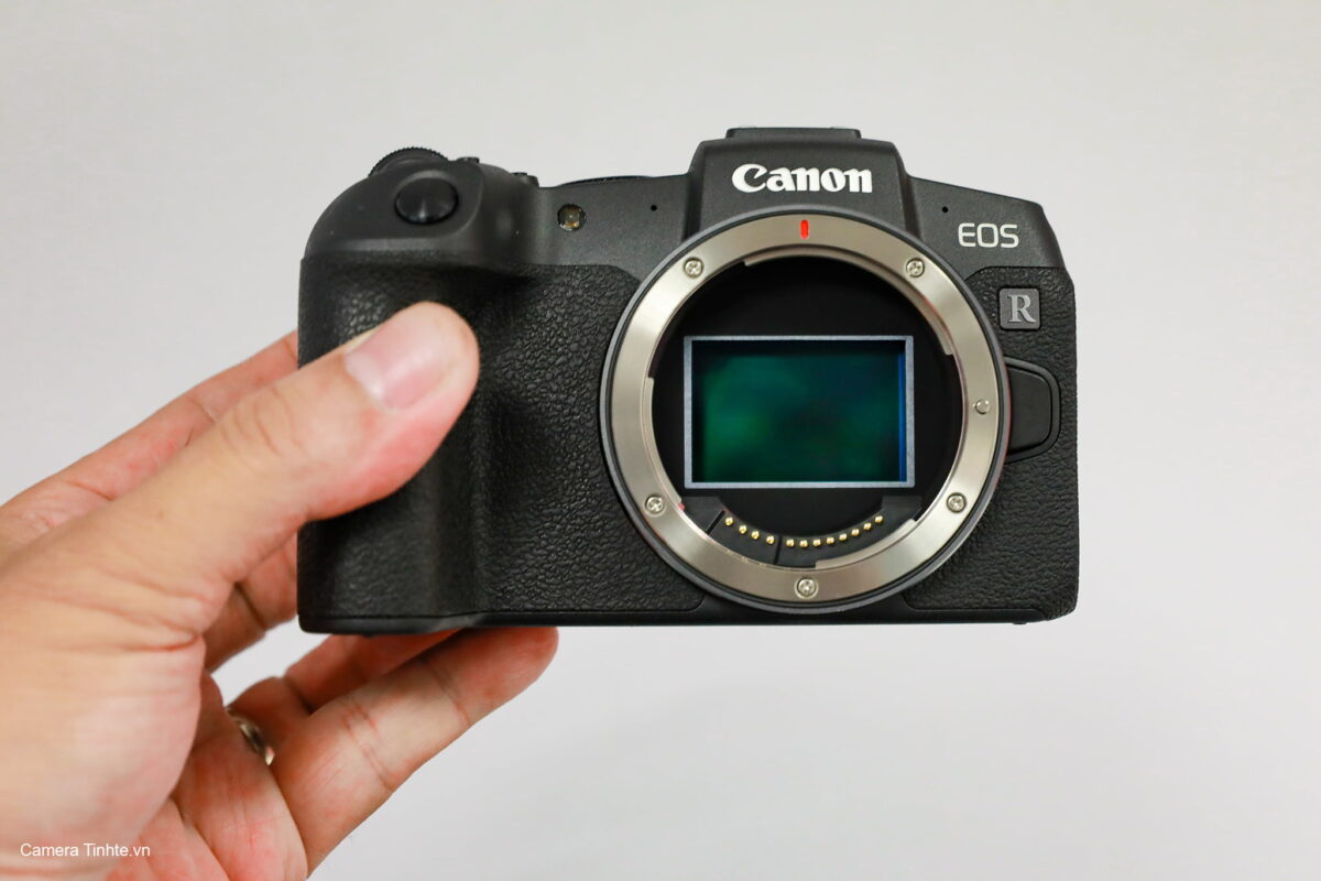 Top 10 Máy Ảnh Mirrorless Nổi Bật Nhất Trong Năm 2019 (3)