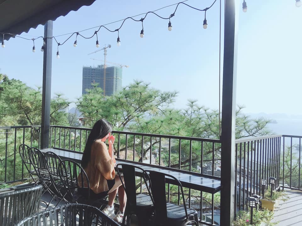 [ BLOG ] TOP ĐỊA ĐIỂM CAFE VIEW ĐẸP CHECK IN TẠI HẠ LONG (14)