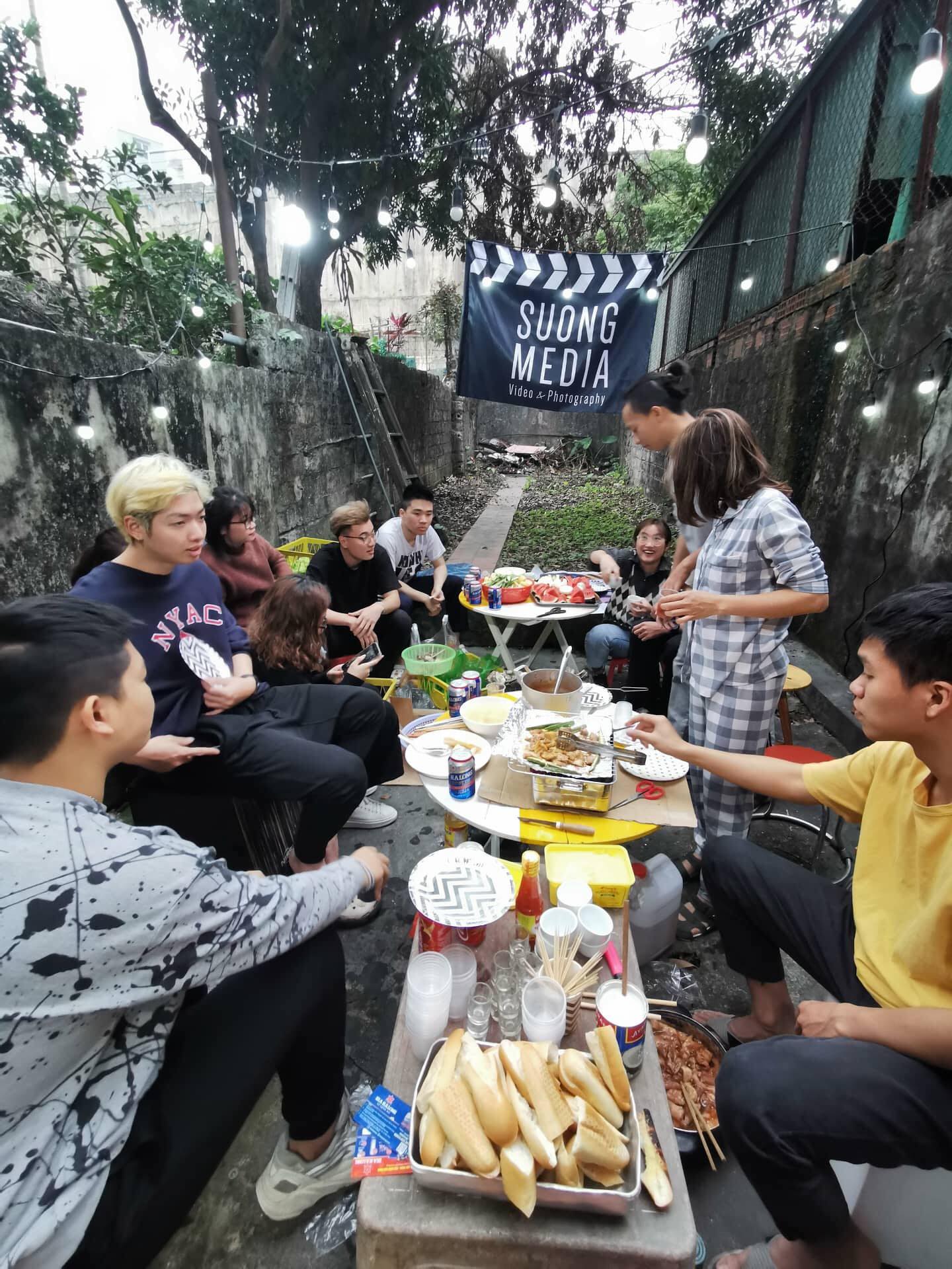 Team Sương Dọn Dẹp Để Cùng Chill Party (1)