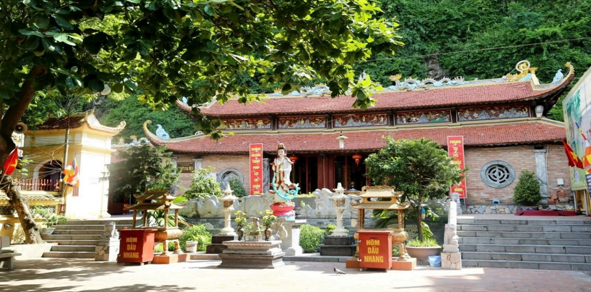CHÙA LONG TIÊN - TRÁI TIM LINH THIÊNG CỦA HẠ LONG (4)