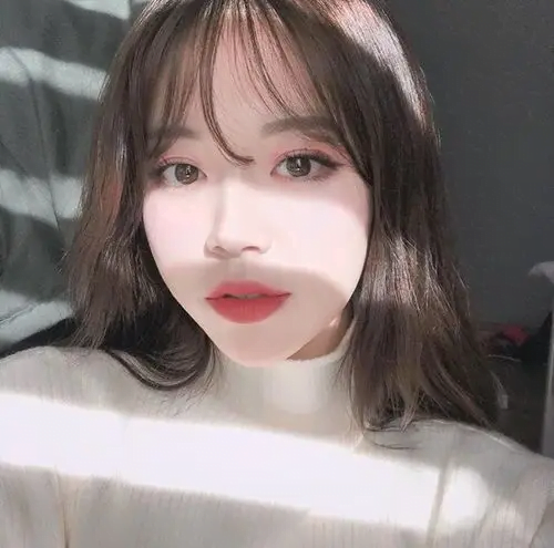 5 Cách Chụp Ảnh Selfie Đẹp Nhất (6)