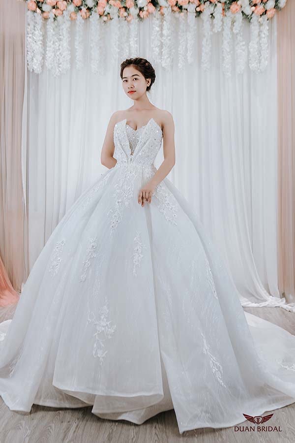 Mẫu váy cưới đẹp, sang trọng theo xu hướng váy cưới 2021