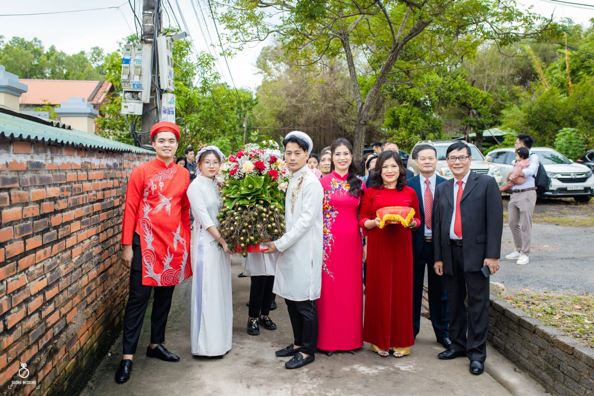 Những lưu ý khi sắp xếp đội bê lễ ngày cưới (7)