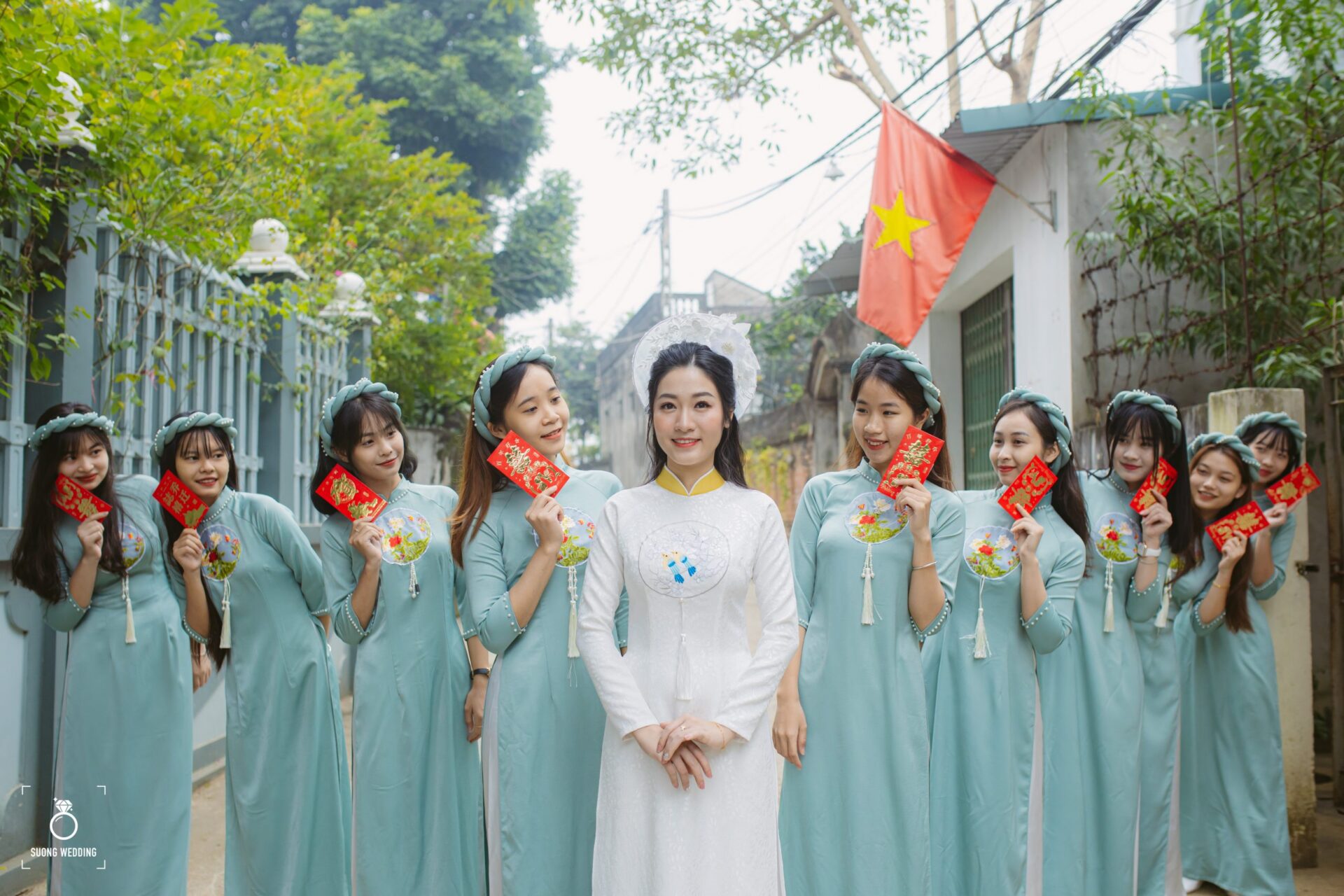 Những lưu ý khi sắp xếp đội bê lễ ngày cưới (3)