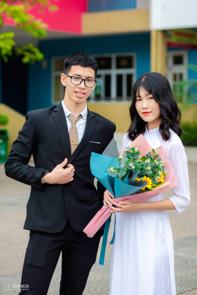 Chụp ảnh cùng Áo dài và Vest