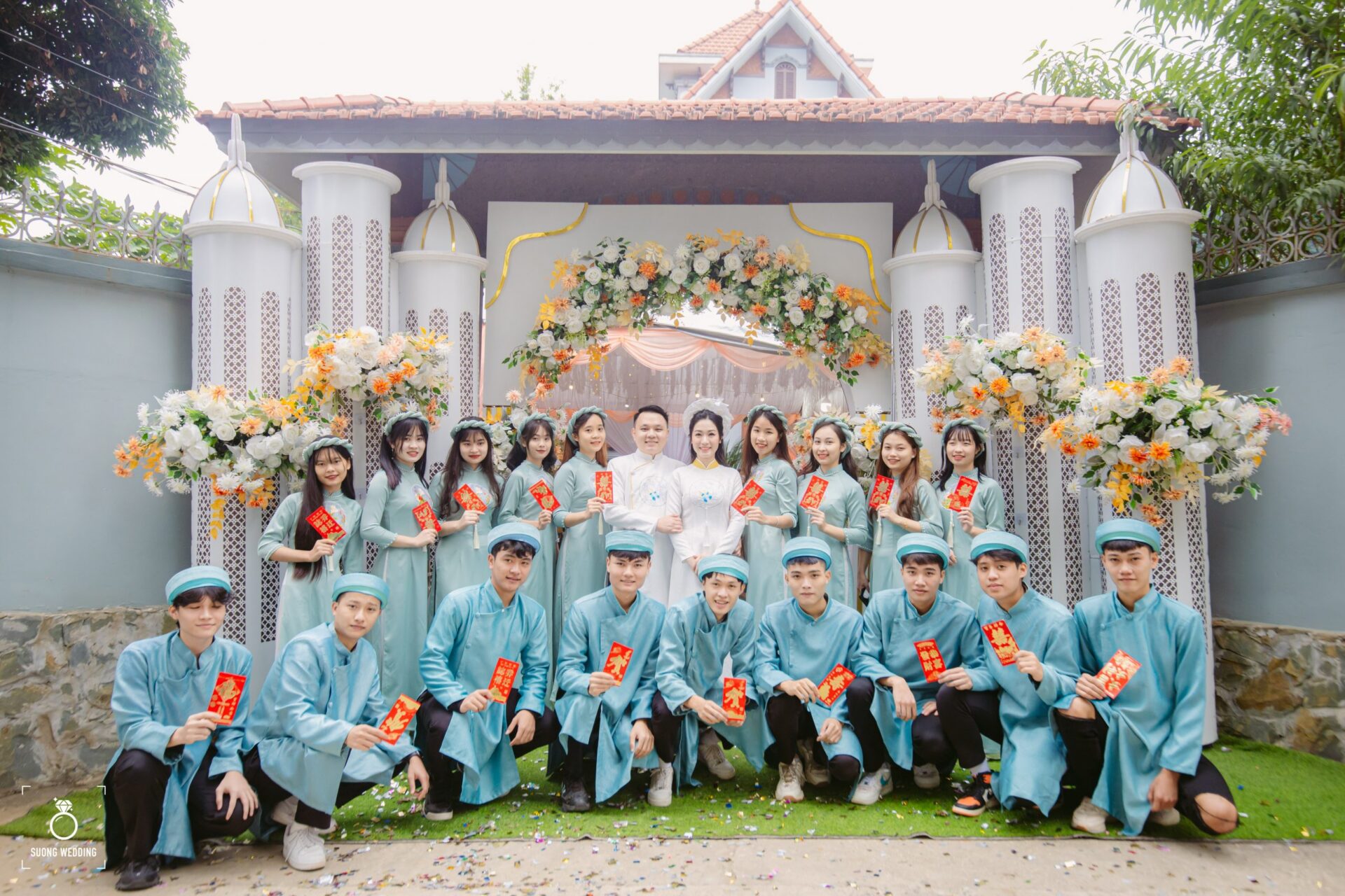 Những lưu ý khi sắp xếp đội bê lễ ngày cưới (4)