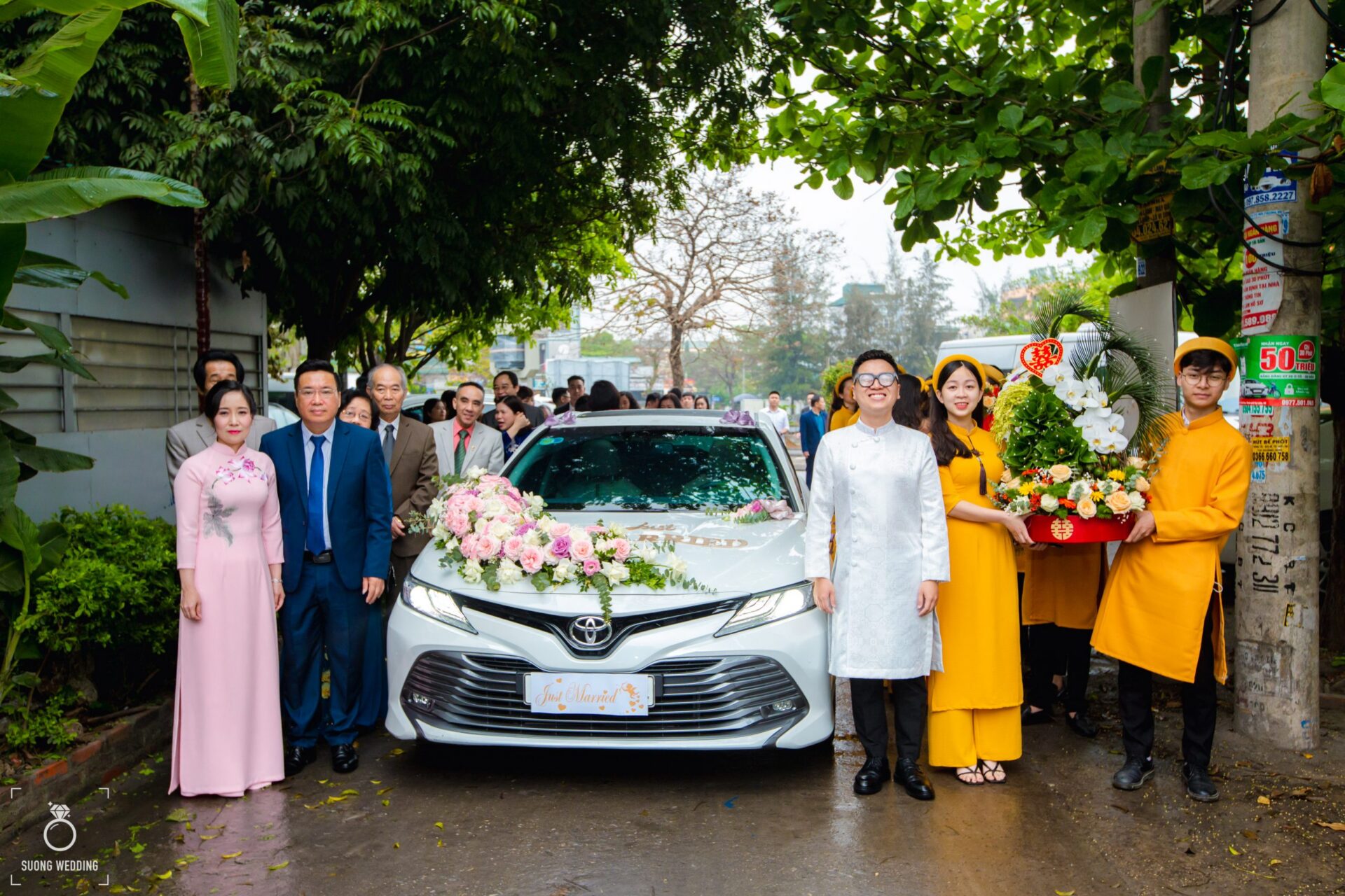 Những lưu ý khi sắp xếp đội bê lễ ngày cưới (10)