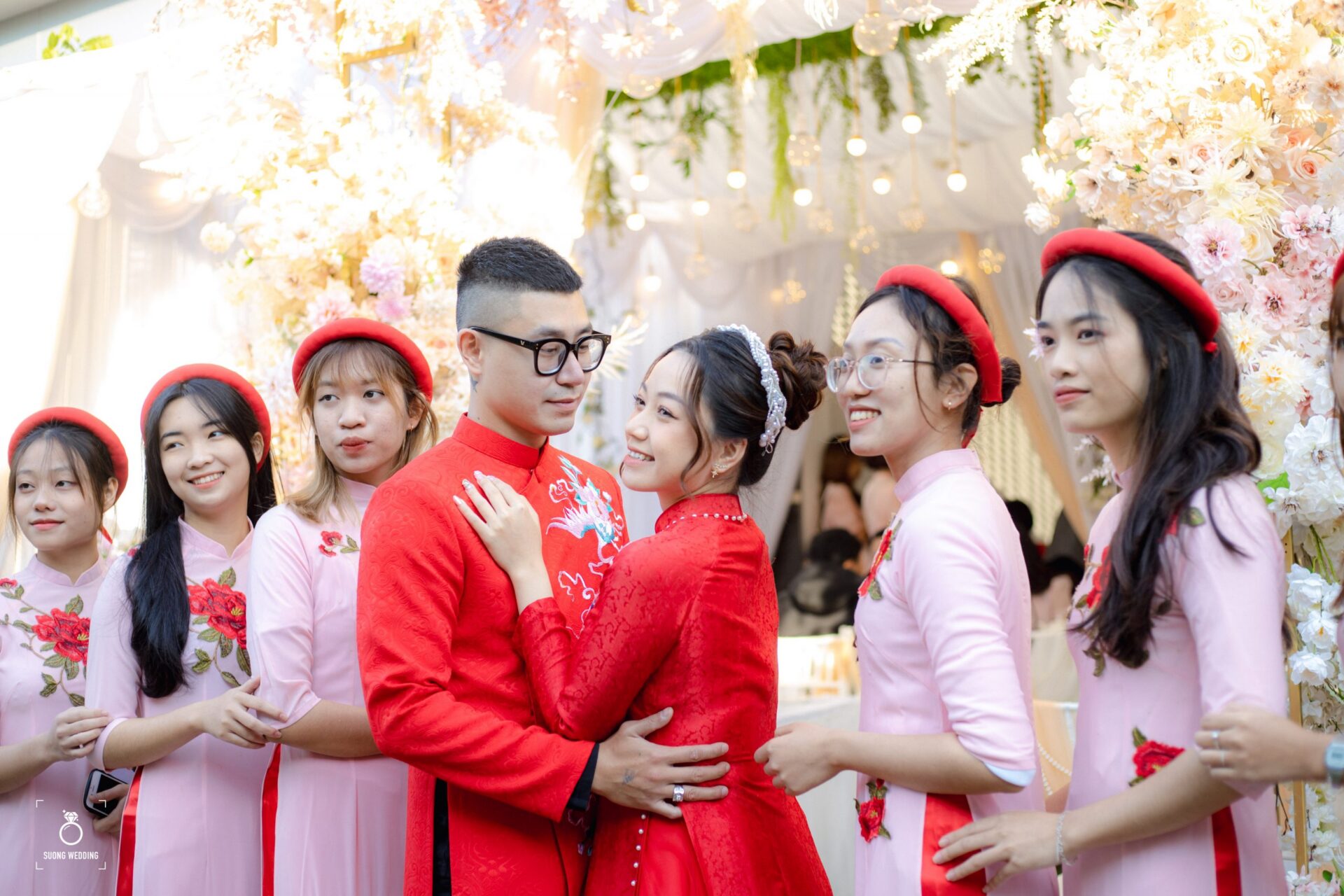 Những lưu ý khi sắp xếp đội bê lễ ngày cưới (2)