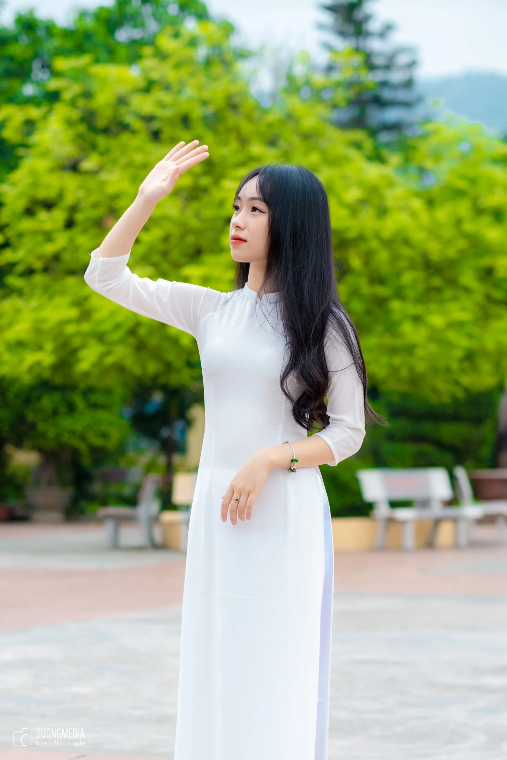 Trang phục chụp ảnh kỷ yếu của nữ 