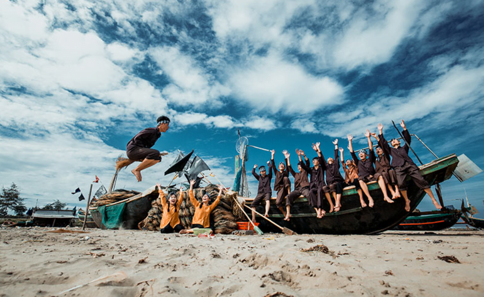 Chia sẻ kinh nghiệm chụp ảnh kỷ yếu biển Hạ Long có đẹp không?