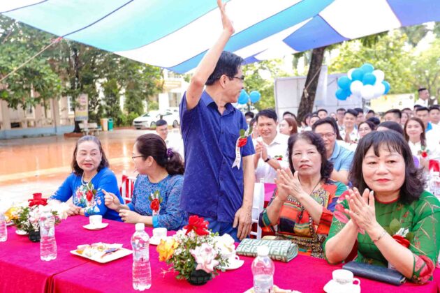 Hội Khoá THPT Lê Hồng Phong Niên khóa 2006-2009 (46)