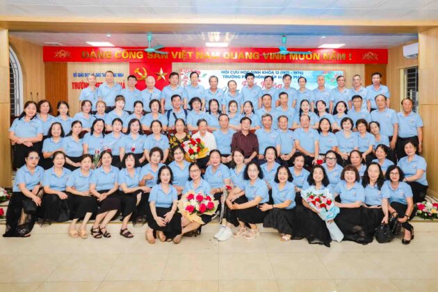 Chụp ảnh Hội Khoá 50 năm. Niên khoá 71-74 (10)
