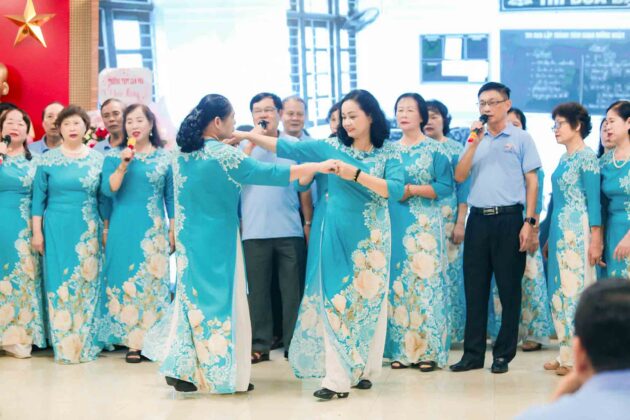 Chụp ảnh Hội Khoá 50 năm. Niên khoá 71-74 (32)