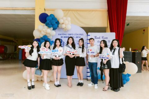 Chụp Ảnh Họp Lớp THPT Cẩm Phả – Sương Media Lưu Giữ Thanh Xuân Bằng Hình Ảnh và Những Cảm (21)