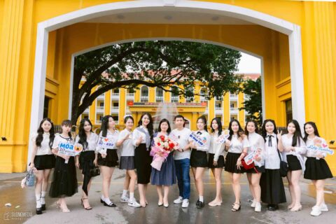 Chụp Ảnh Họp Lớp THPT Cẩm Phả – Sương Media Lưu Giữ Thanh Xuân Bằng Hình Ảnh và Những Cảm (25)