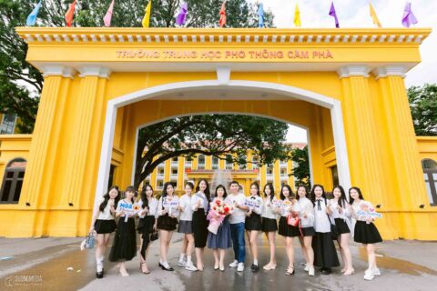 Chụp Ảnh Họp Lớp THPT Cẩm Phả – Sương Media Lưu Giữ Thanh Xuân Bằng Hình Ảnh và Những Cảm (26)