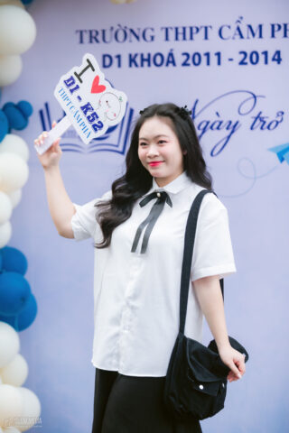 Chụp Ảnh Họp Lớp THPT Cẩm Phả – Sương Media Lưu Giữ Thanh Xuân Bằng Hình Ảnh và Những Cảm (3)